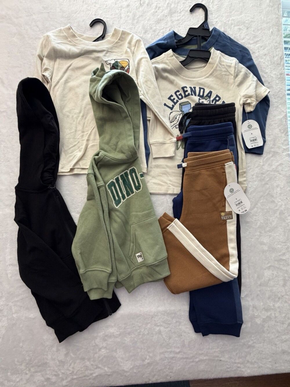 Boys Clothes Bundle Size 4-5 Shirts Jogger Pants Hoodies 8pc Wonder Nation